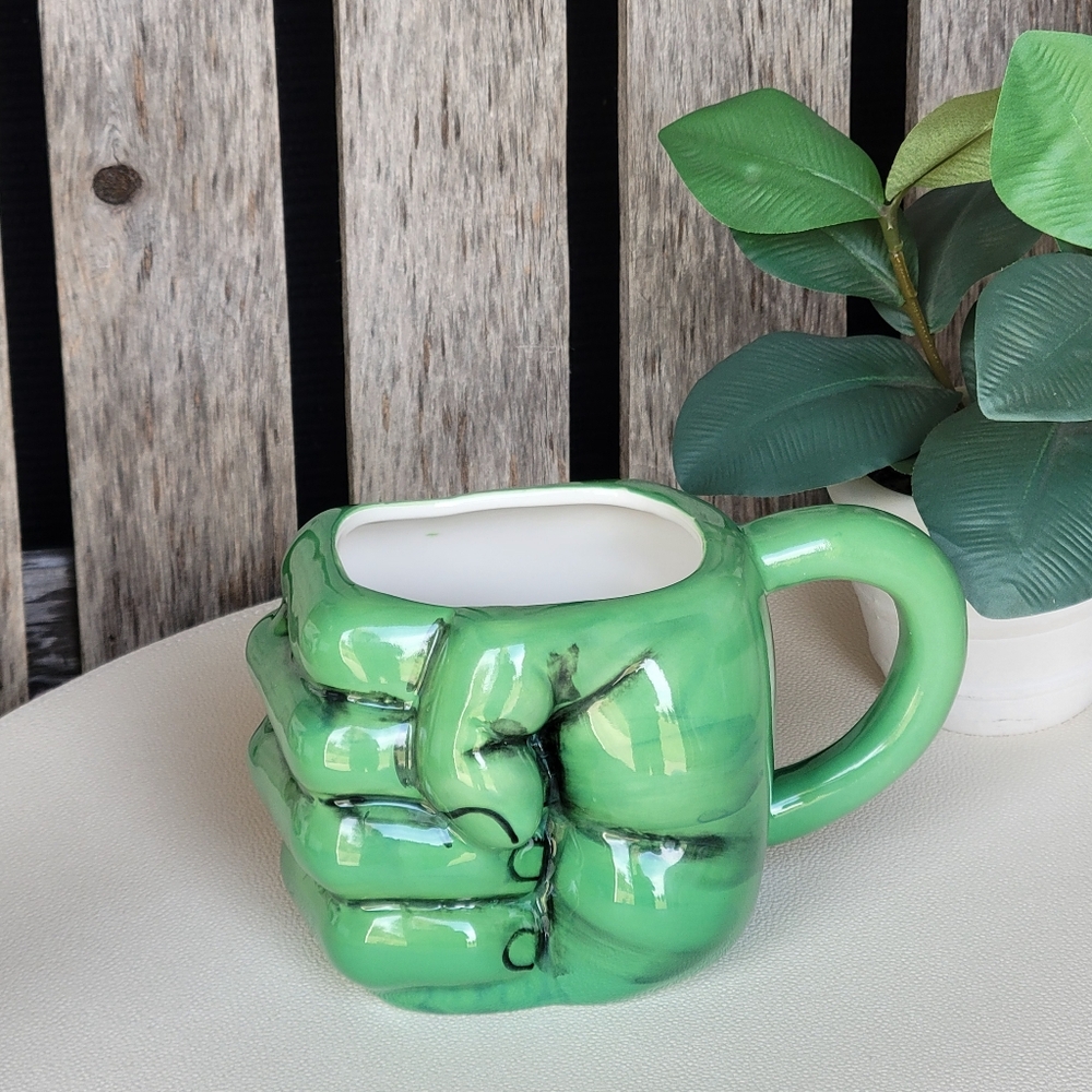 Incredible Hulk Green Oversized Fist Mug- Marvel - Picture 8 of 10